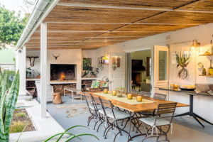 selfcatering covered stoep